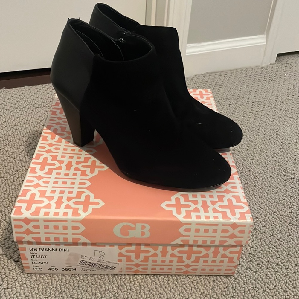 Gianni Bini It List Black Leather & Suede Boots Heeled Booties Womens 8M 8 M GUC